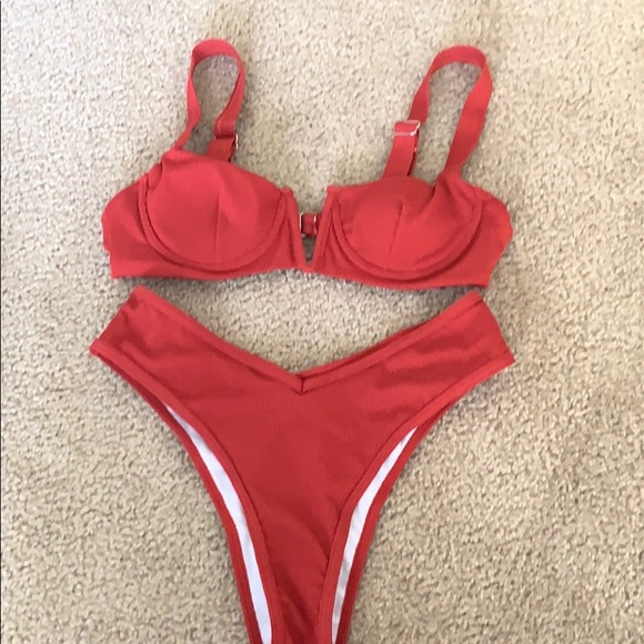 Bathing suit - Picture 1 of 1